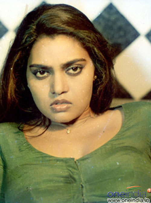 silk-smitha07