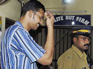 1887552369Untitled-1