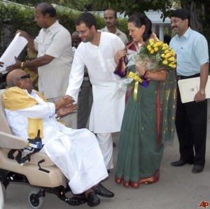 ind.karunanidhi-sonia