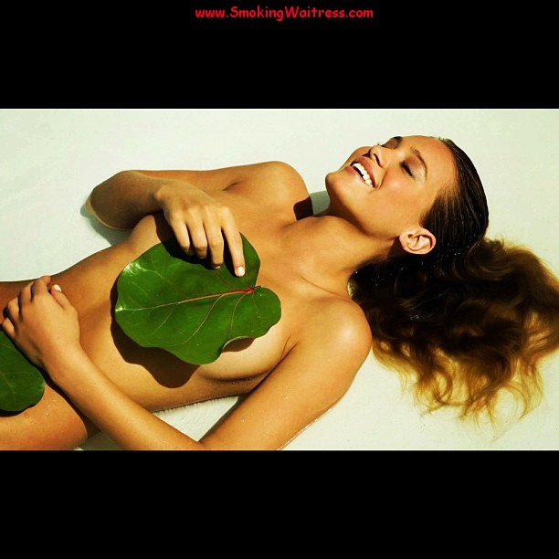 hannah-davis-derek-jeter-11