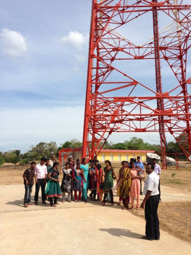 1001352_405622782888666_1534444673_n