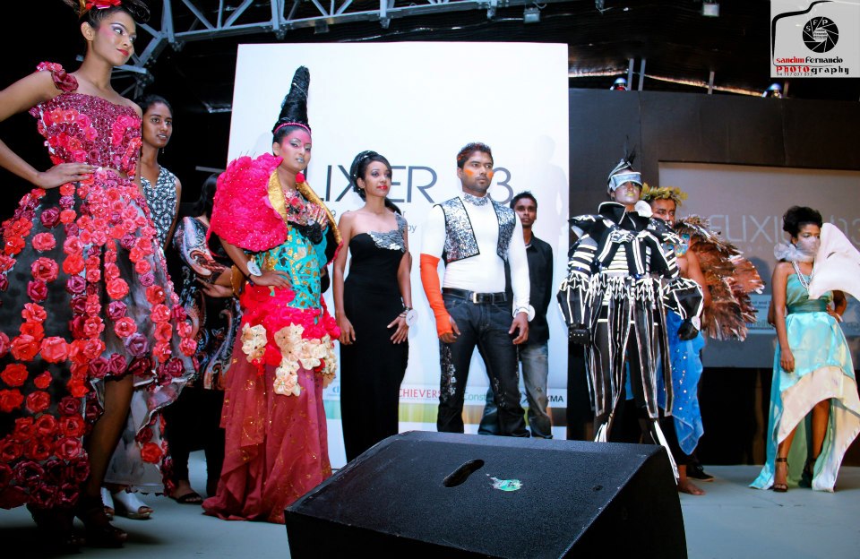 483704_589541487742671_1684169913_n