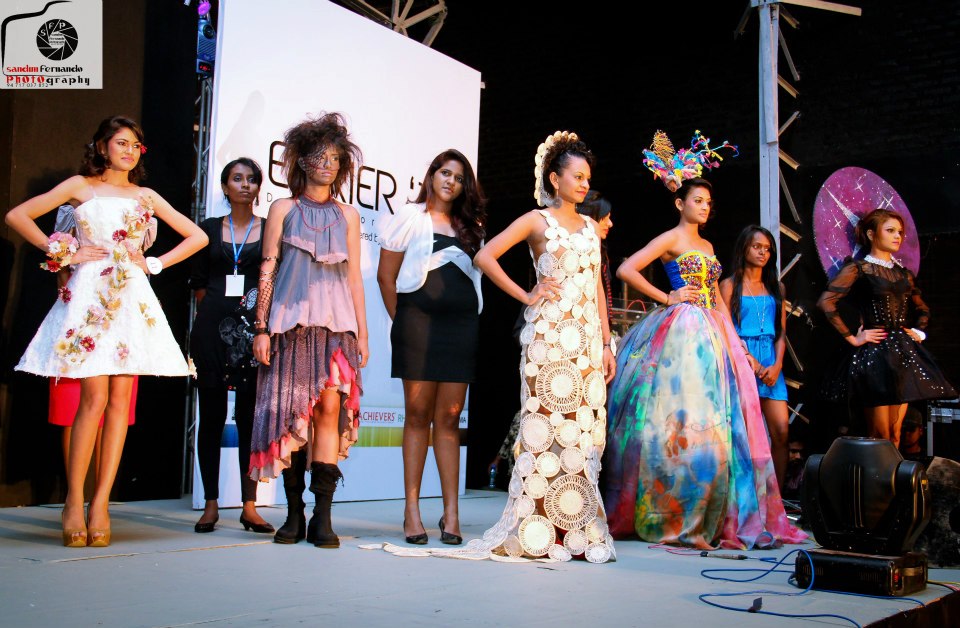 63929_589541524409334_209372167_n