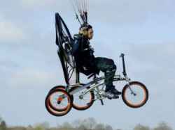 05-flying-cycle-600-jpg