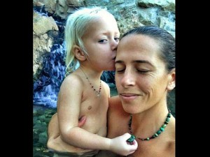 16-1376633324-yogamom-0-600