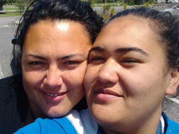 18-crystalblack-krystelpokai-600-jpg