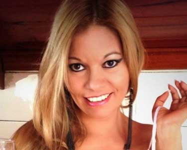 201406181716489668_Porn-Star-Celebrates-Chiles-World-Cup-Victory-By-Having-Sex_SECVPF