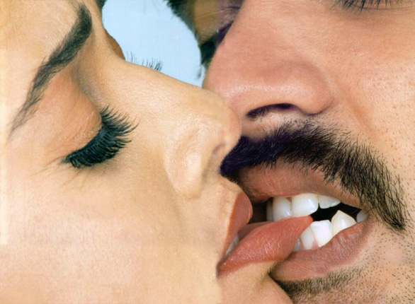 Simbu_Nayanthara.kiss