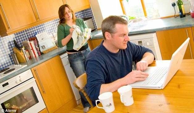 article-2677981-04C761A5000005DC-909_634x371