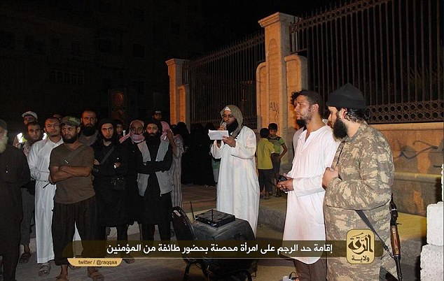 1407686448663_wps_3_ISIS_STONING_HALAJABER