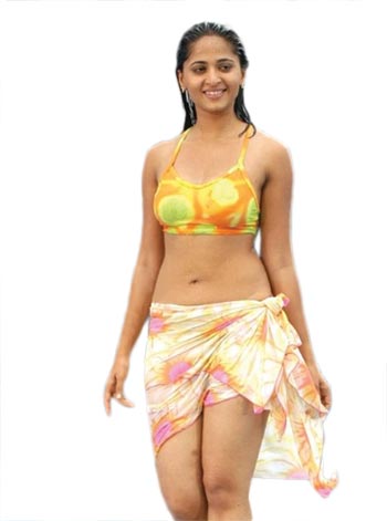 7082telugu-cinema-actress-anushka-hot-swimsuit-stills-3