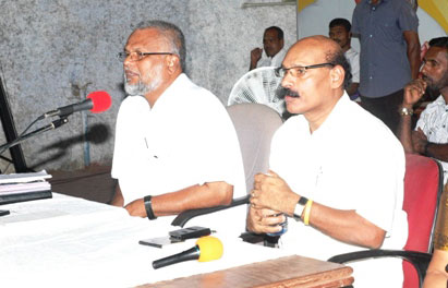 1853422151Untitled-1