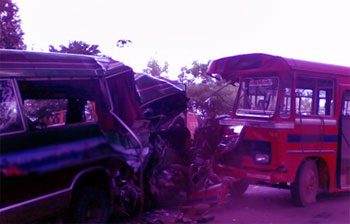 2250892598800848acci-two bus2