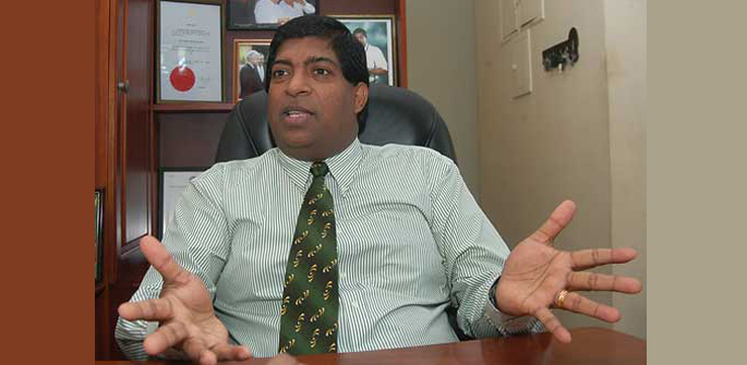 Ravi-Karunanayake-6_4