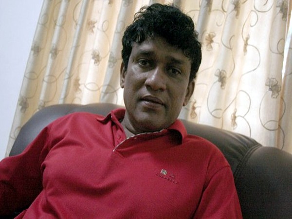 831828619mano-ganeshan2