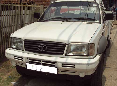 1487410677807742856cab-white2