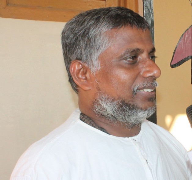 1437699563Yogeswaran