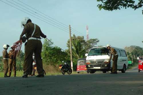 1578690612-road-police2