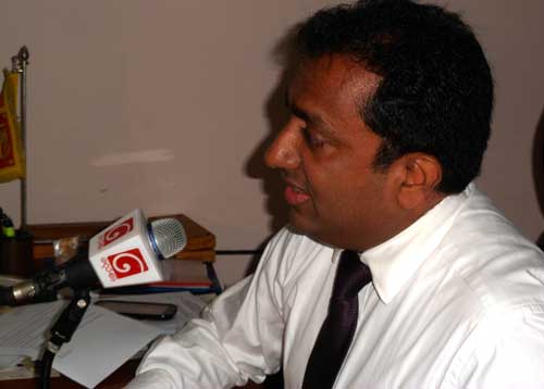 634658801akila-viraj-derana2