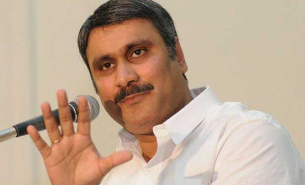 1970753502Untitled-1