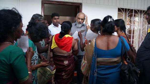 1981712055Untitled-1