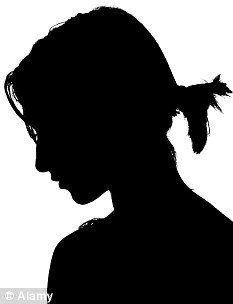 article-0-0B5650EE00000578-732_233x304