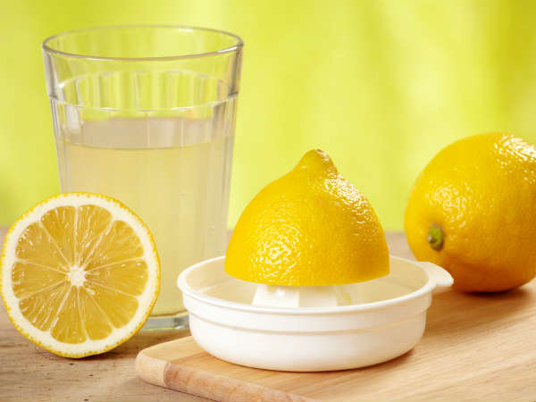 03-1446552155-5-warm-lemon-juice