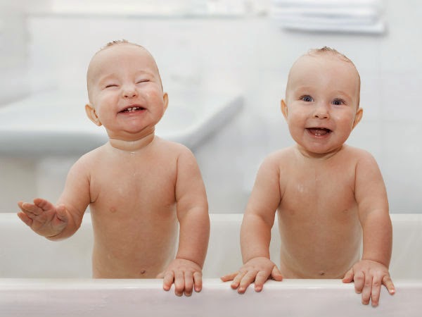 22-1411380825-1-twins