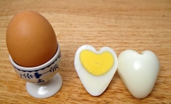 egg_heart_001.w245