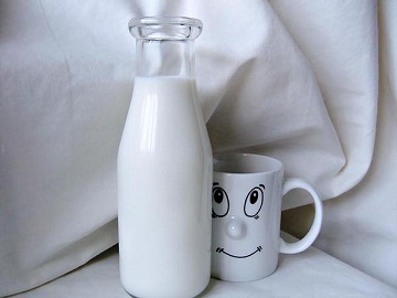 22-1456118049-2-milk