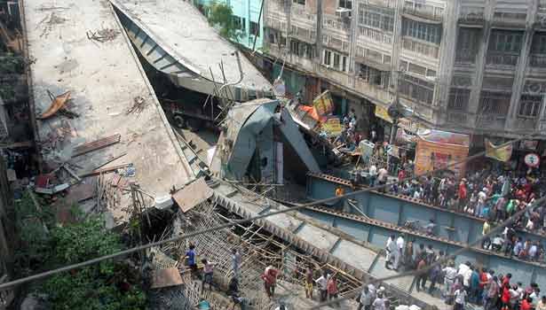 201604011533045011_Kolkata-flyover-collapse-5-officials-detained_SECVPF