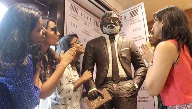 201604050908534241_Rajinikanth-chocolate-statue_SECVPF
