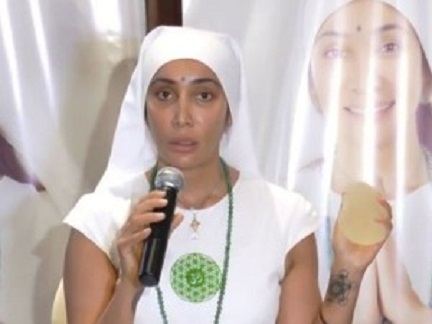 06-1465206826-sofiahayat-1-600