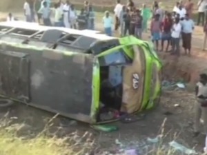 10-1465552327-accidentt-t-600