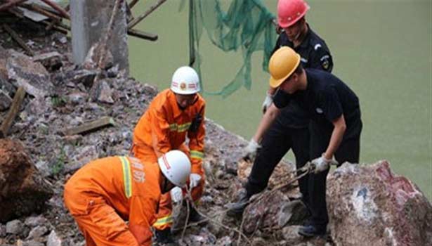 201606170432185275_13-dead-in-rainfall-in-china_SECVPF (1)