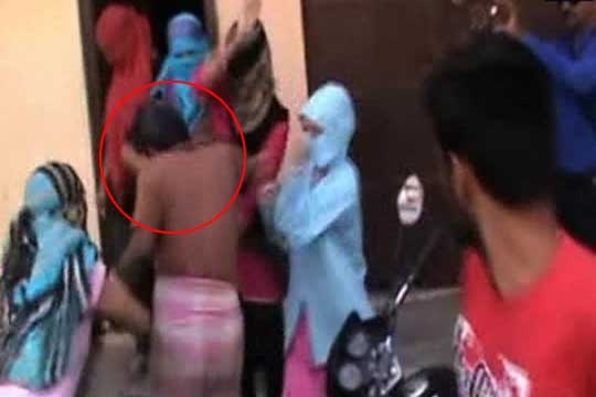 girl_eveteasing_002.w540