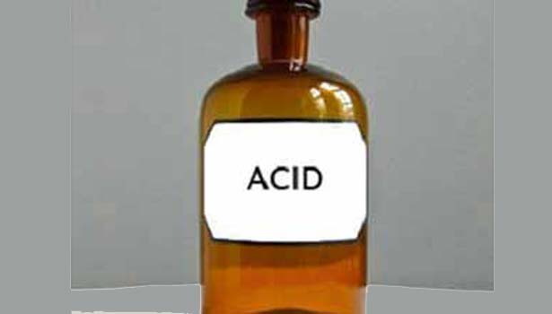 201607151504307659_police-man-suicide-attempt-in-perambur_SECVPF