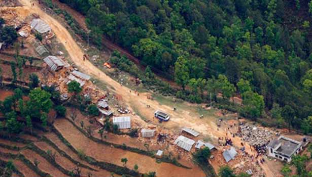 201607271602532087_54-killed-thousands-displaced-in-flood-and-landslides-in_SECVPF