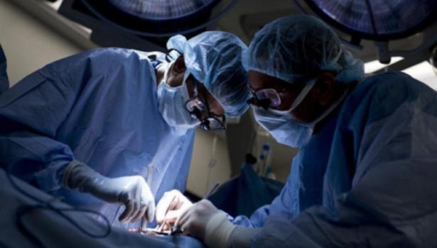 201608270546341260_22-Metal-Pieces-Removed-From-Stomach-Of-Woman-In-Pakistan_SECVPF