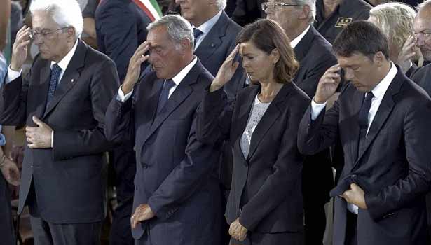 201608280317457967_Flags-At-Half-Mast-As-Italy-Mourns-Earthquake-Deaths_SECVPF