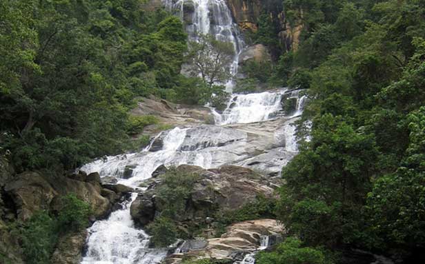 359685343Untitled-11