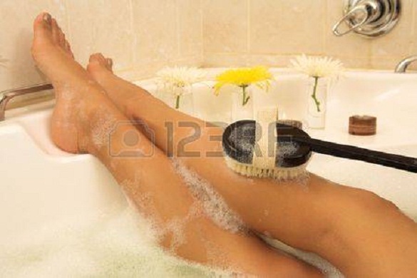423738-woman-in-a-bath