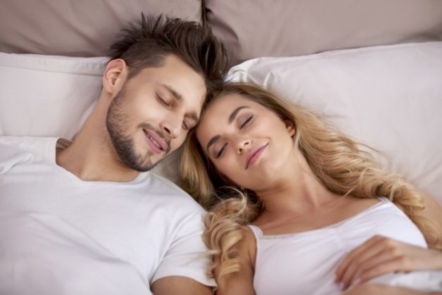 Couple-Sleeping
