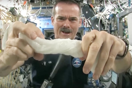 cloth_space_002.w540