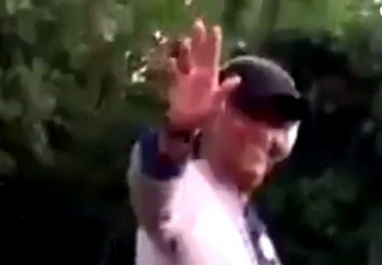 rajini_walking_002.w540