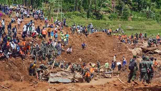 201609221724028431_26-dead-in-indonesian-landslides-floods_secvpf