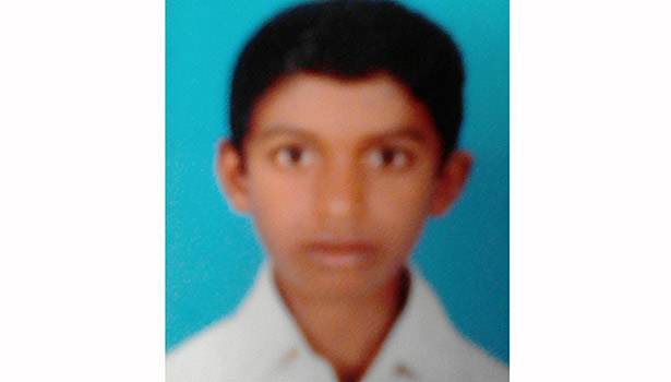 201610141327038916_school-student-killed-in-bus-stuck-on-wheel_secvpf