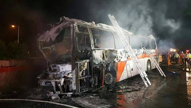 201610141411367709_south-korea-tour-bus-fire-kills-10_secvpf