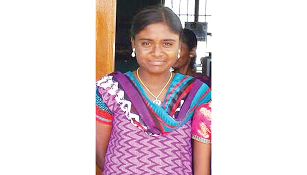 201610251619000876_salem-love-dispute-9th-class-girl-student-suicide_secvpf