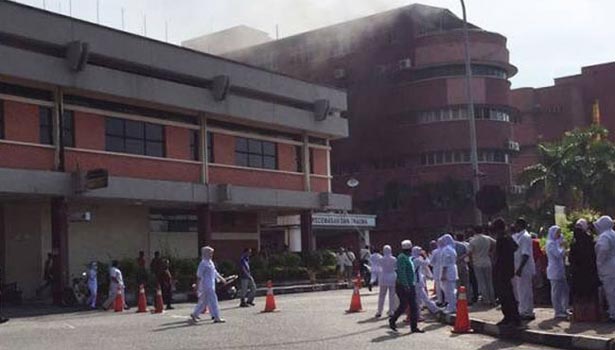 201610251905521311_six-die-in-fire-at-malaysian-hospital_secvpf